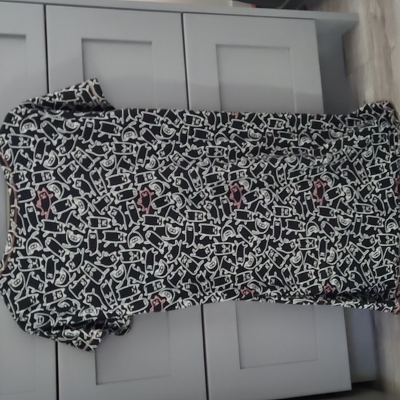 Cat lovers Nightshirt! 🐈‍⬛ - Picture 4 of 5